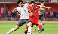 开云下载-国内足球队在亚冠赛场上奋力拼搏