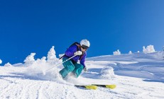 开云体育下载-雨战惊魂，毫秒绝杀，雷诺车队险胜红牛二队，维斯塔潘高光表现成胜负关键手