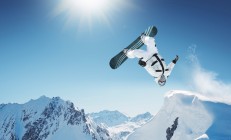 开云下载-北境孤星与东方魔咒，武切维奇的非典型神迹如何解构沪吉之战