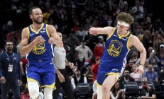 开云体育中国-包含勇士队大胜对手，豪取九连胜的词条