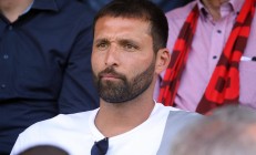 开云体育下载-沙尔克中场调整展现成效，球队反弹势头可期