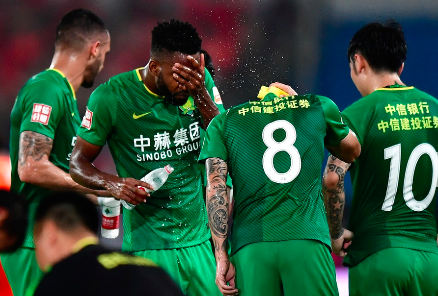 关于江苏紧张对决：苏宁迎战江苏Z，分秒拼搏！的信息