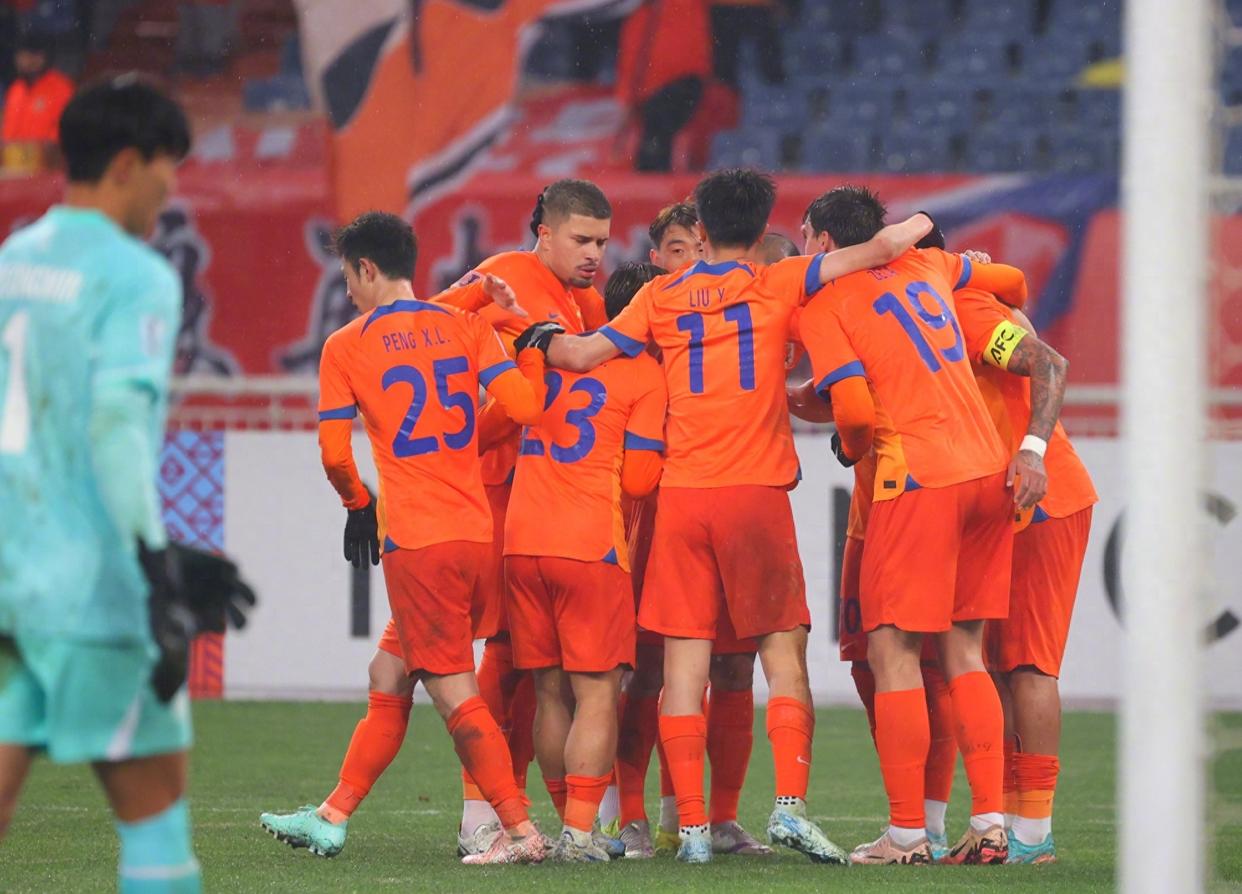 山东泰山客场不敌河南建业，球队士气低落的简单介绍