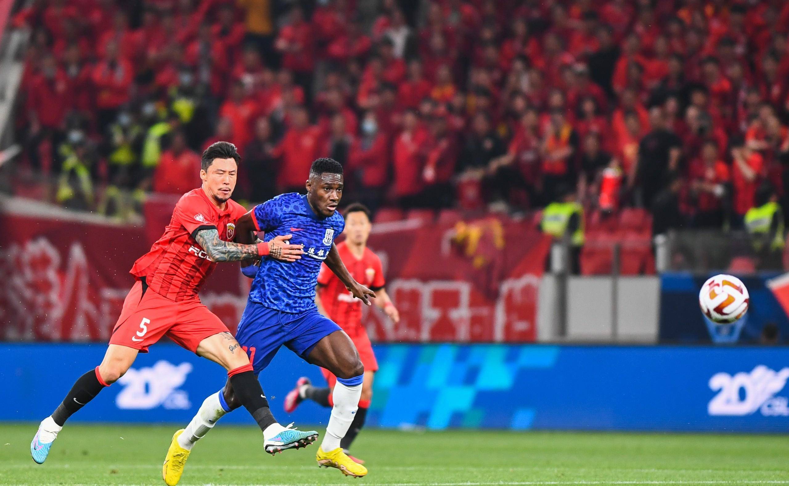 上港轻松击败富力，实力表现令人敬佩