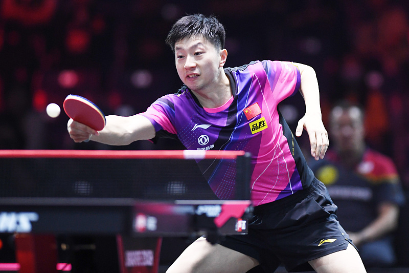 包含BRO轻取TSM，Kanavi操刀奇招英雄翻盘鏖战多局半决赛，强势挺进下一轮的词条