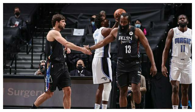 包含奇才力克独行侠，维斯布鲁克砍下三双的词条