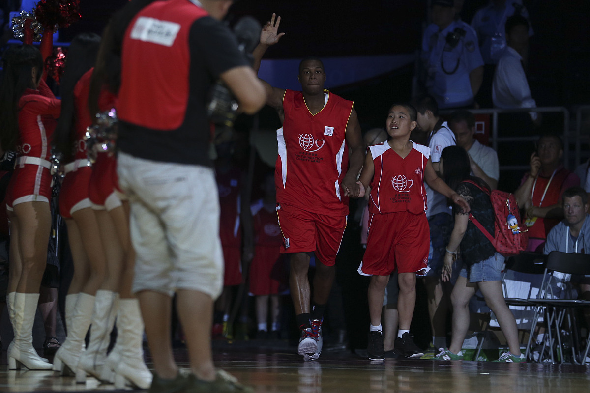 灰熊客场喜获胜利,新秀表现抢眼成为支柱 灰熊客场喜获胜利,新秀表现抢眼成为支柱