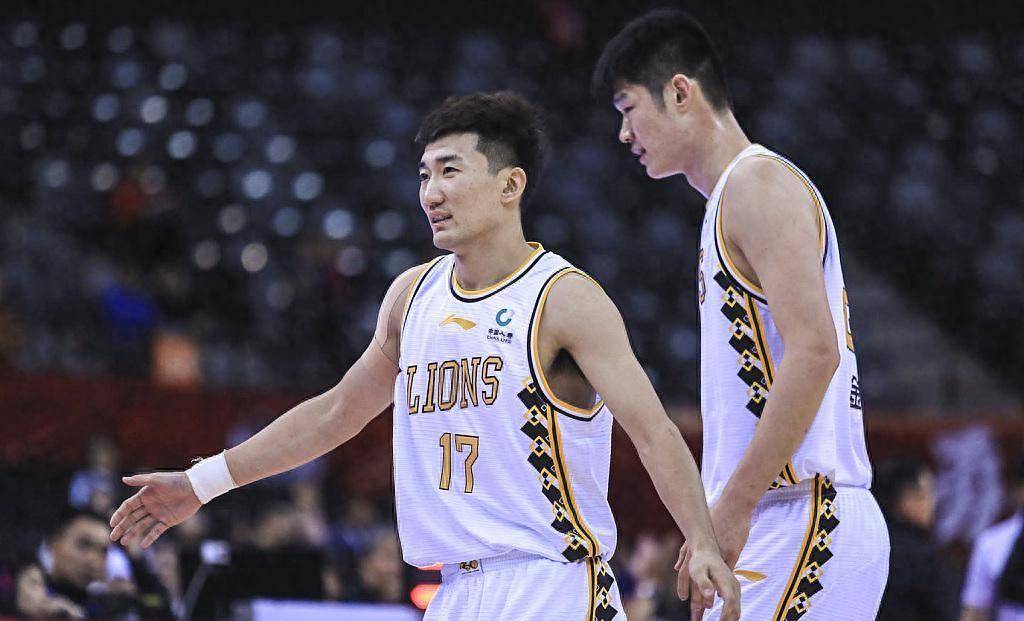 包含雷霆横扫勇士，孙铭徽状态火热的词条