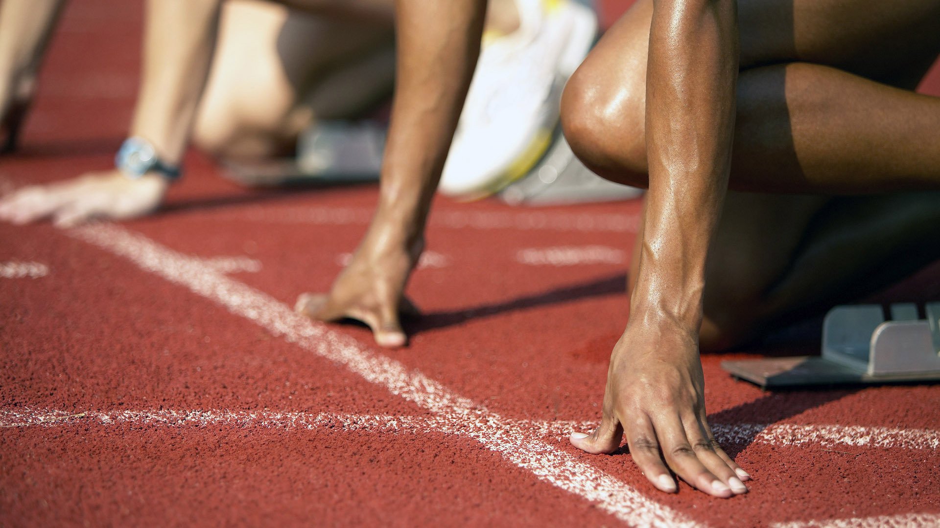 非洲足球的双重奏，尼日利亚斩落袋鼠军团，萨拉赫点亮欧洲之巅