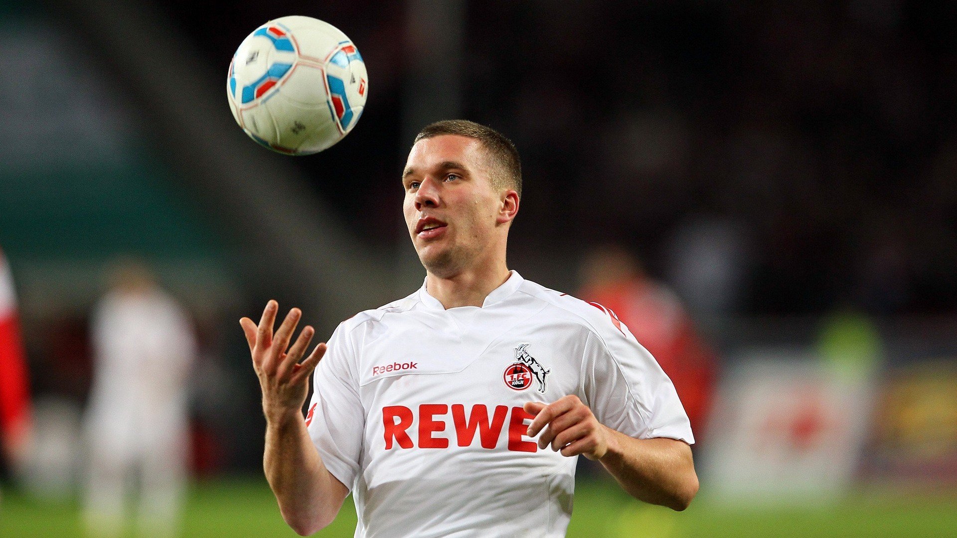 靴痕与王冠,德甲争冠夜基耶萨的独舞